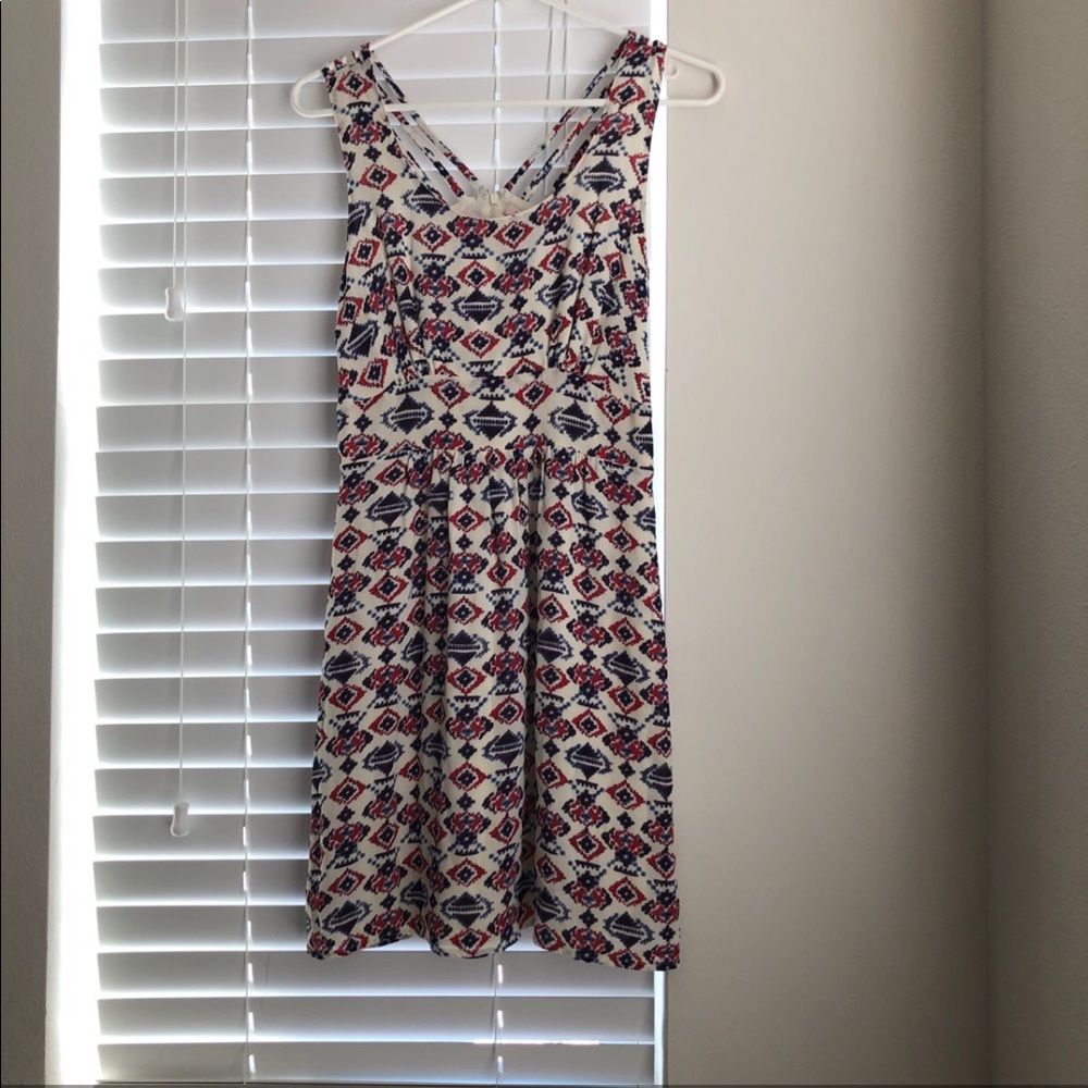 Sleeveless tribal mark dress
